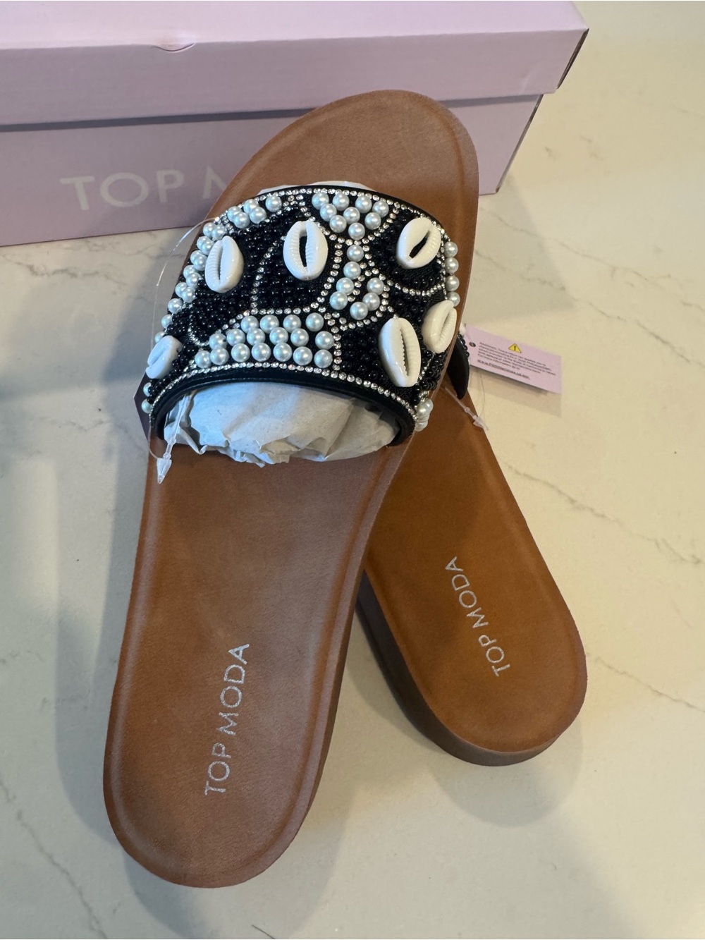 NWT TOP Moda Black Beaded Shell Slide Sandals with Brown Footbed